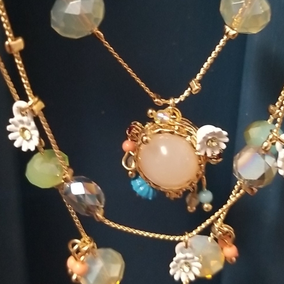 Betsey Johnson Weave and Sew Heart necklace. NWT - Picture 3 of 7